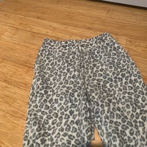 Cheetah jogger leggings.